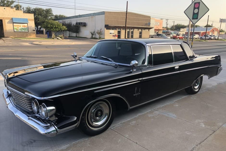 1963 Chrysler Imperial sold for $17,501
