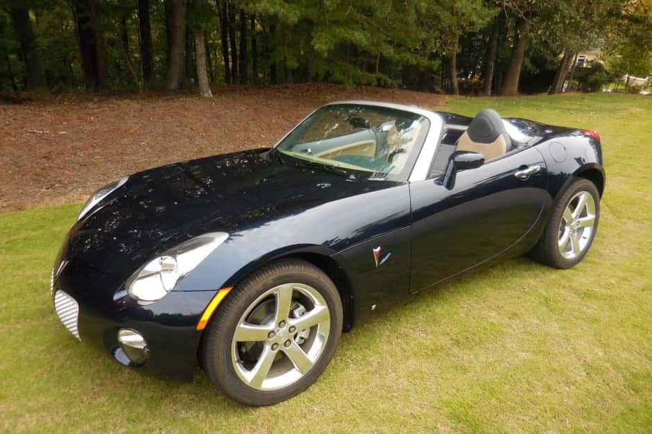 2006 Pontiac Solstice sold for $20,050