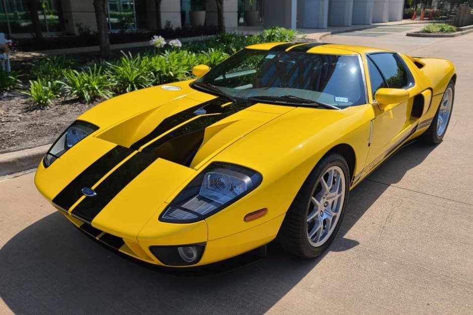 2005 Ford GT 1st Generation sold for $389,449