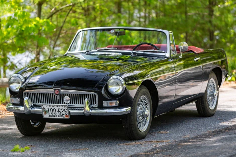 1966 MG MGB sold for $19,000