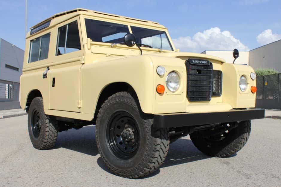 1980 Land Rover Series 88 sold for $23,000