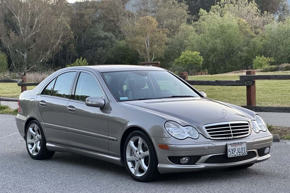 2007 Mercedes-Benz W203 C-Class sold for $14,500