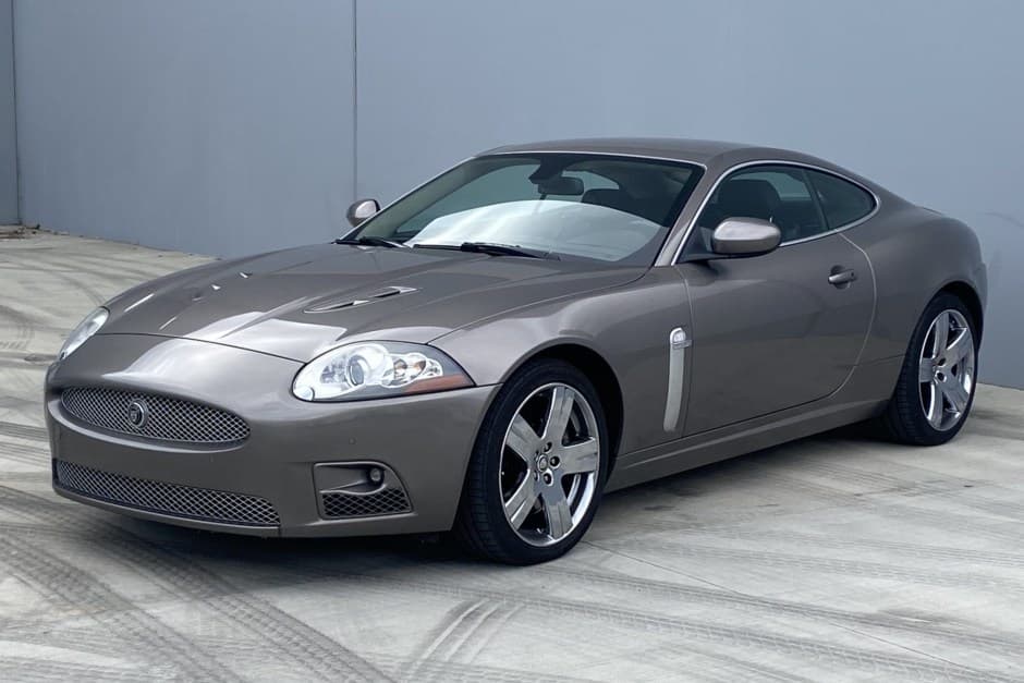 2009 Jaguar XKR sold for $18,500