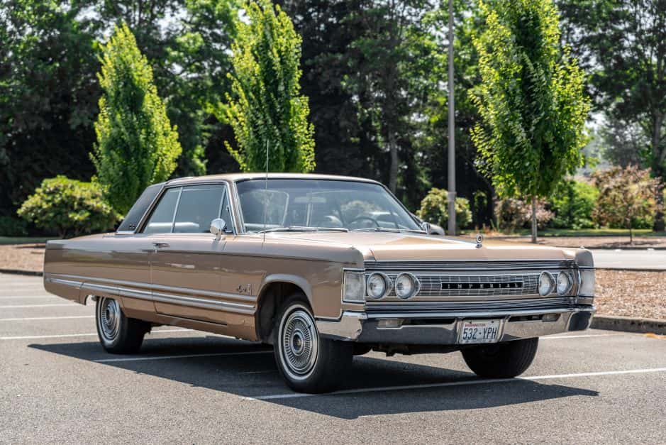1967 Chrysler Imperial sold for $14,150