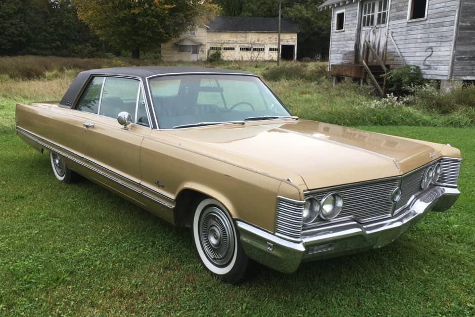 1968 Chrysler Imperial sold for $10,000