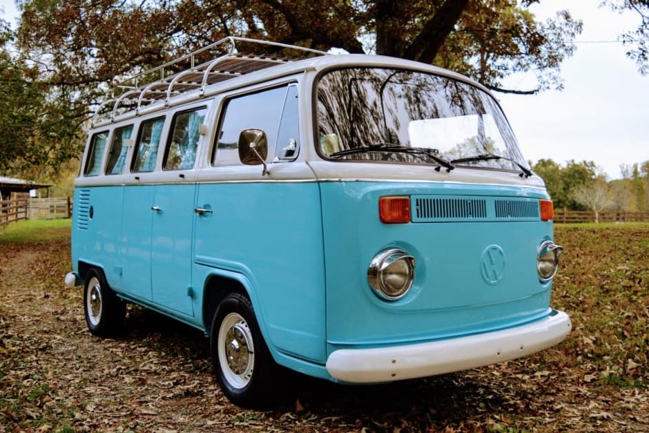 1995 Volkswagen Bay-Window Camper sold for $34,000
