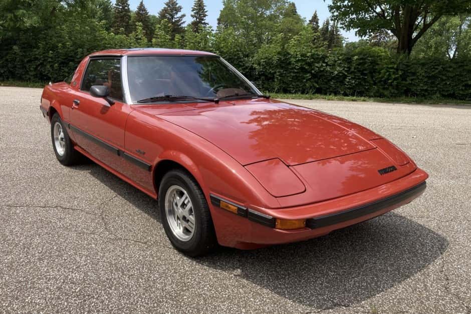 1983 Mazda RX-7 FB sold for $7,300