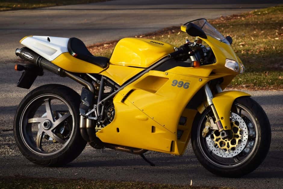 2000 Ducati 996 sold for $8,500