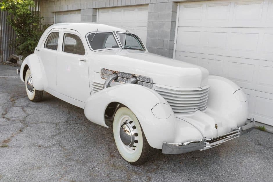 1937 Cord 810/812 sold for $45,750