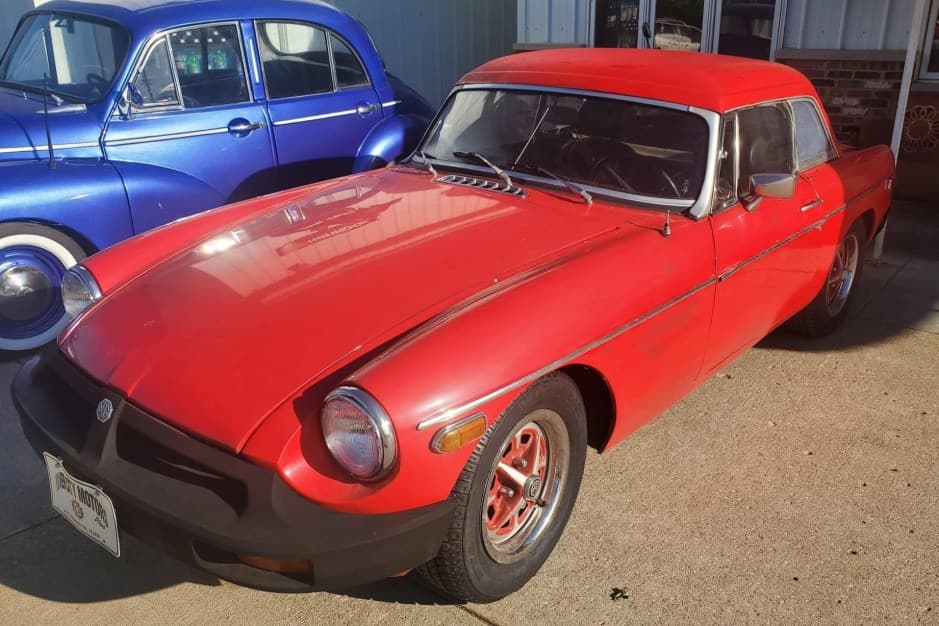 1980 MG MGB sold for $2,700