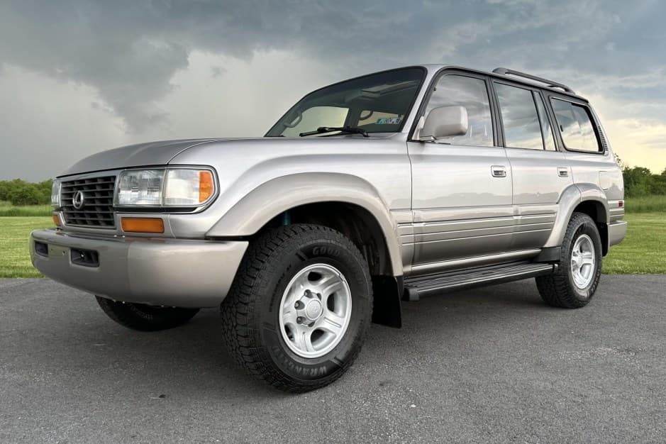 1997 Lexus LX450 sold for $18,250