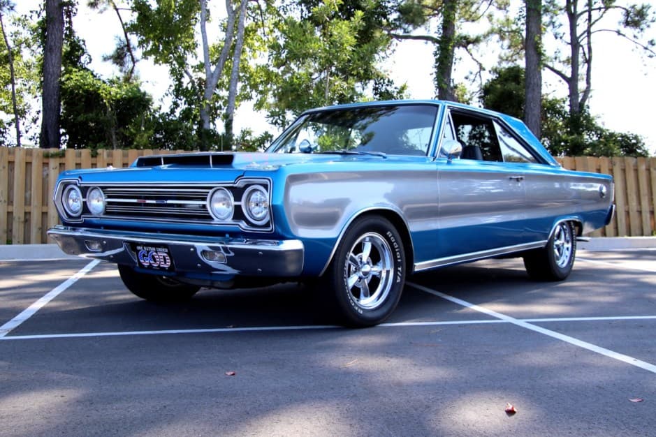 1967 Plymouth Satellite sold for $39,250