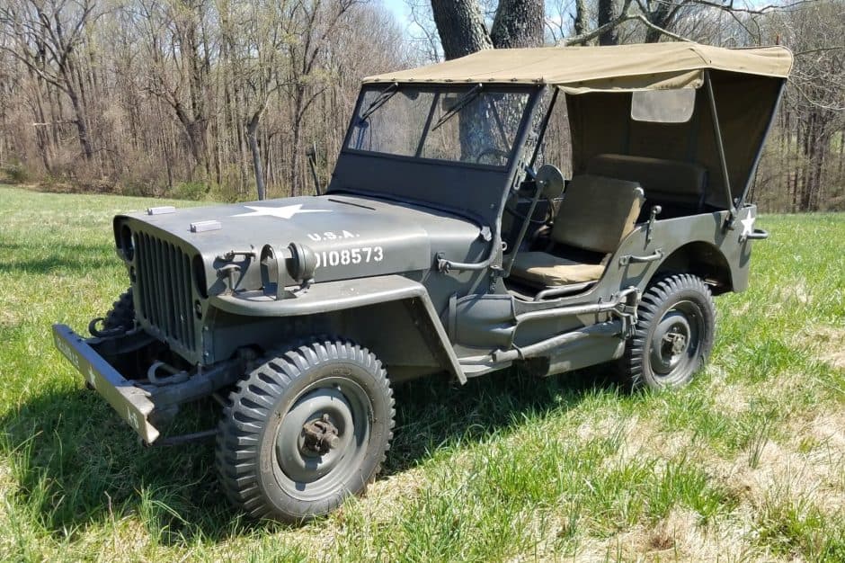 1944 Willys MB sold for $9,700