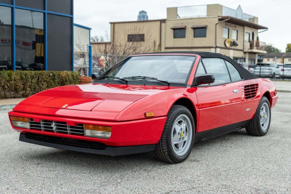 1987 Ferrari Mondial sold for $38,000