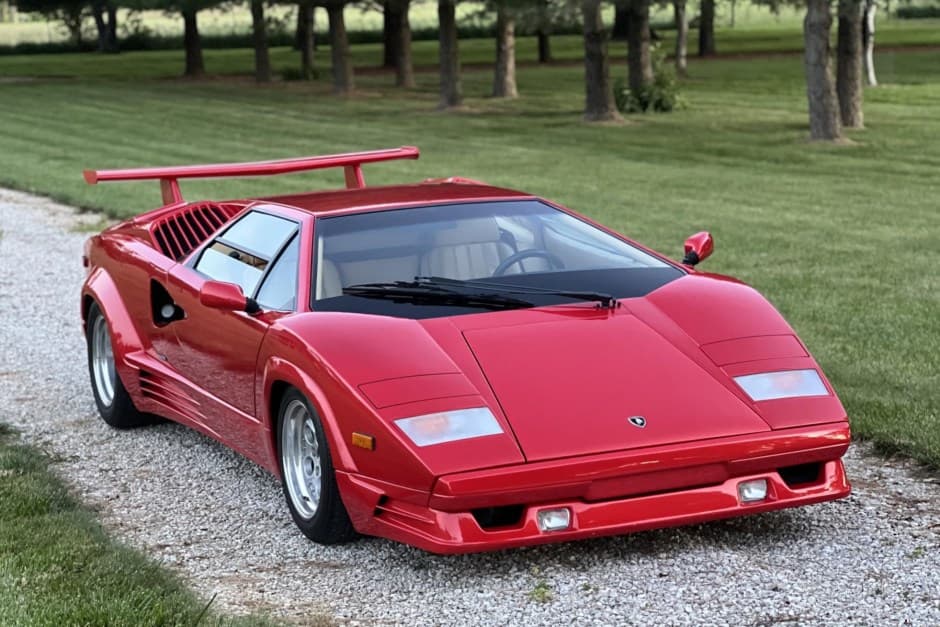 1989 Lamborghini Countach sold for $501,000