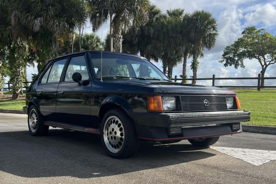 1985 Dodge Omni & Plymouth Horizon sold for $8,000