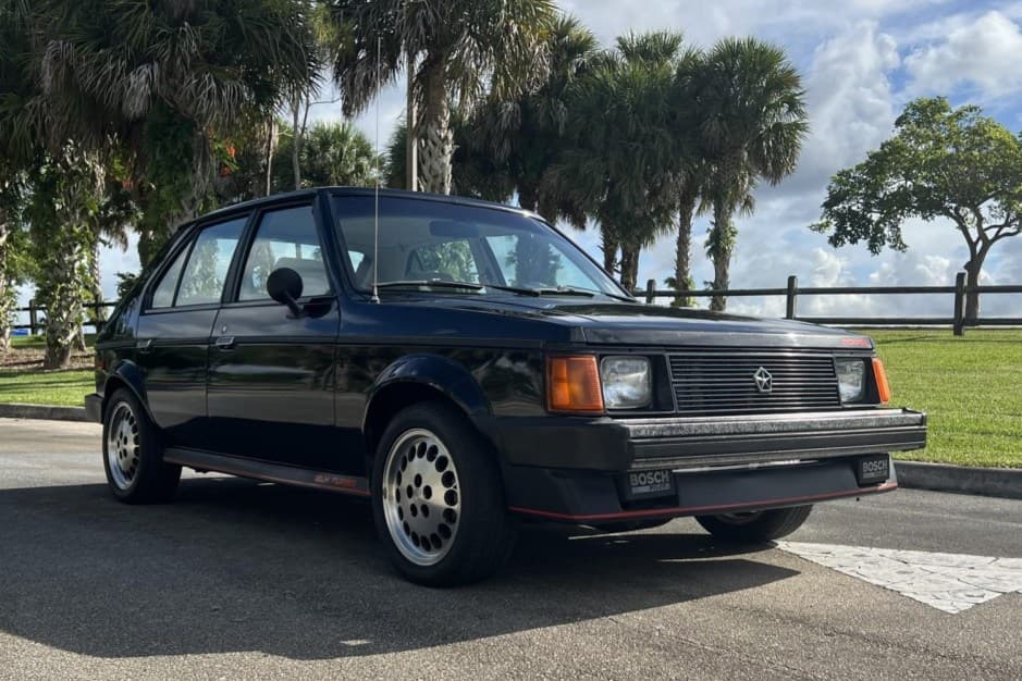 1985 Dodge Omni & Plymouth Horizon sold for $8,000