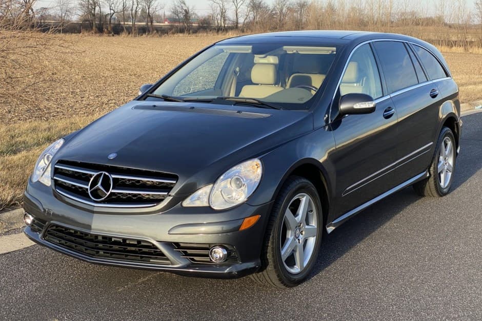 2010 Mercedes-Benz W251 R-Class sold for $18,000