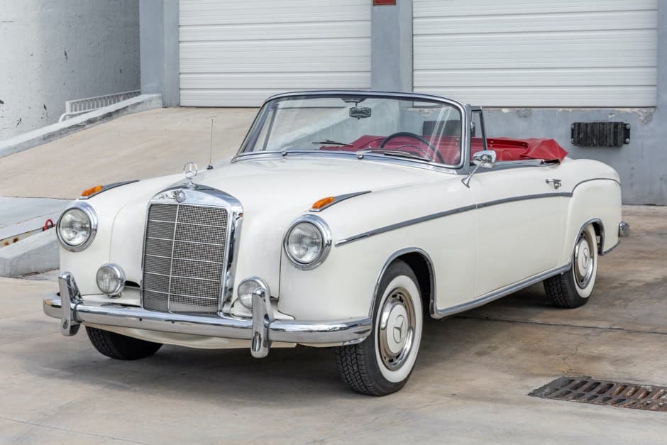 1958 Mercedes-Benz Ponton sold for $97,000