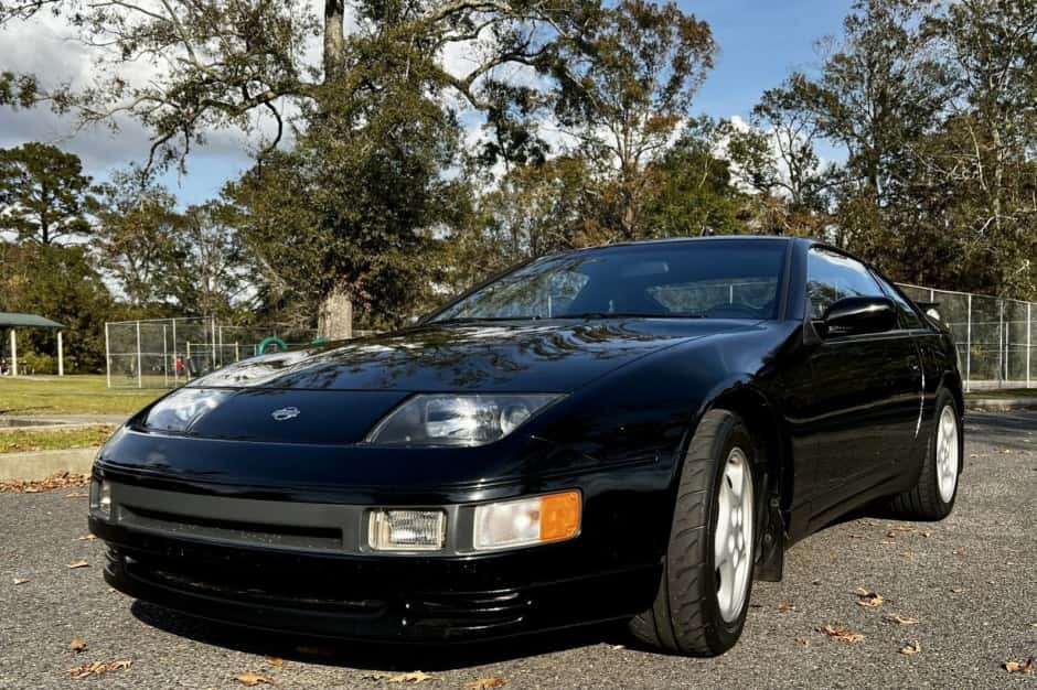 1994 Nissan Z32 300ZX sold for $31,750