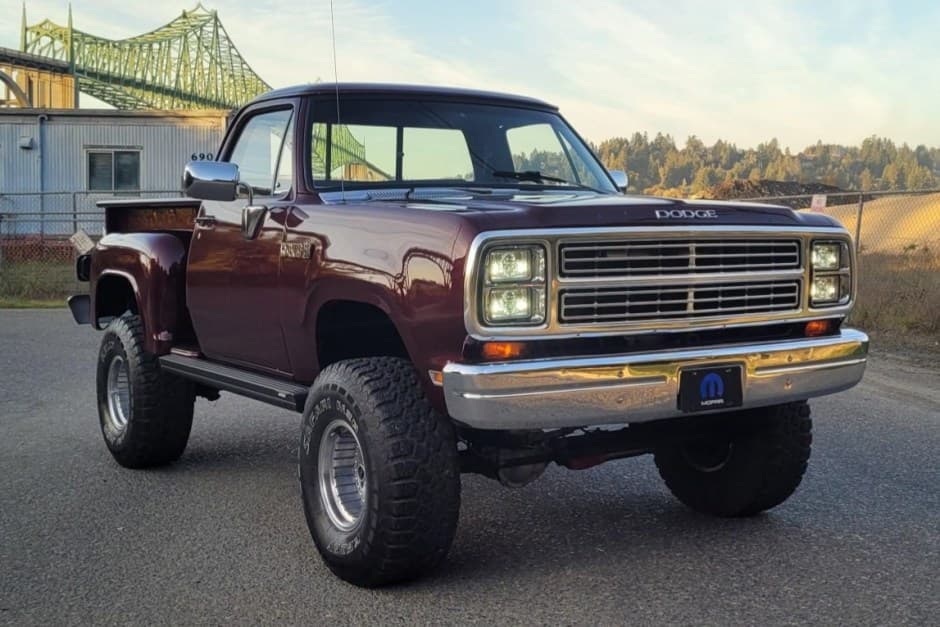 1979 Dodge Power Wagon sold for $19,000