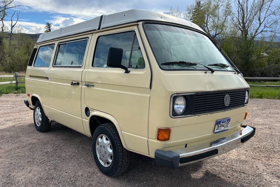 1982 Volkswagen Vanagon sold for $11,000