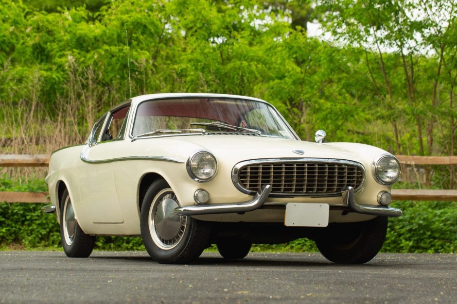1963 Volvo P1800/1800 sold for $18,800