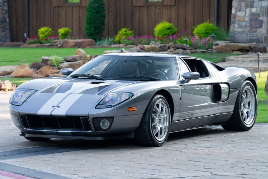 2006 Ford GT 1st Generation sold for $390,000