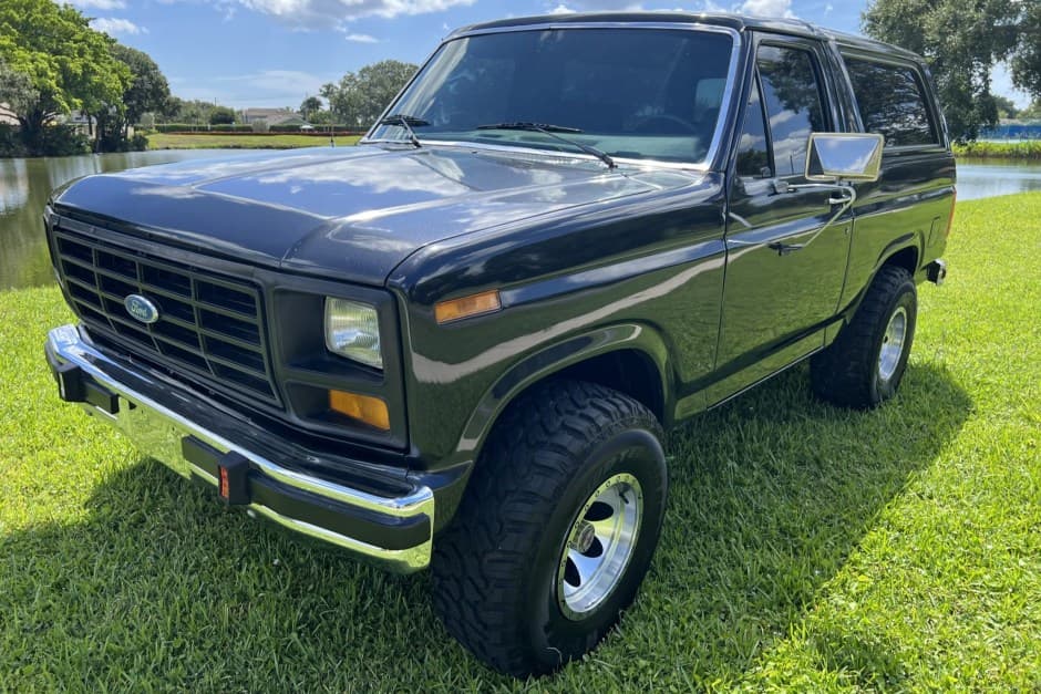 1983 Ford Bronco 3rd Generation 1980-1986 sold for $24,750