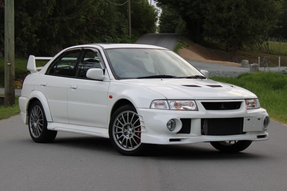 1999 Mitsubishi Lancer Evolution sold for $48,888