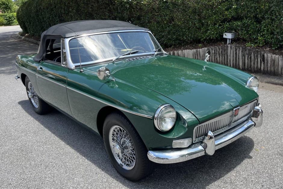 1964 MG MGB sold for $14,500
