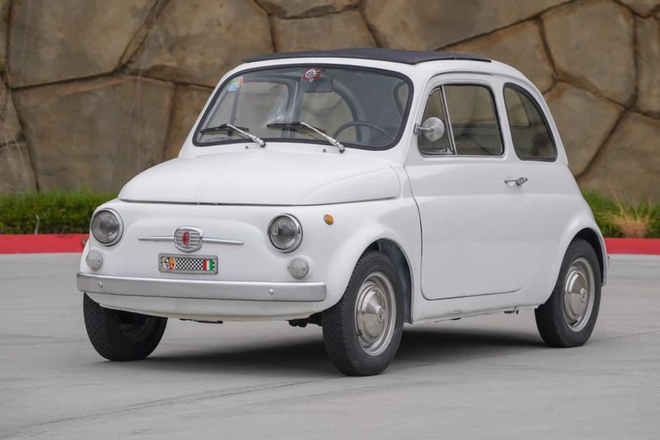 1965 Fiat Nuova 500 (1957-1975) sold for $10,250