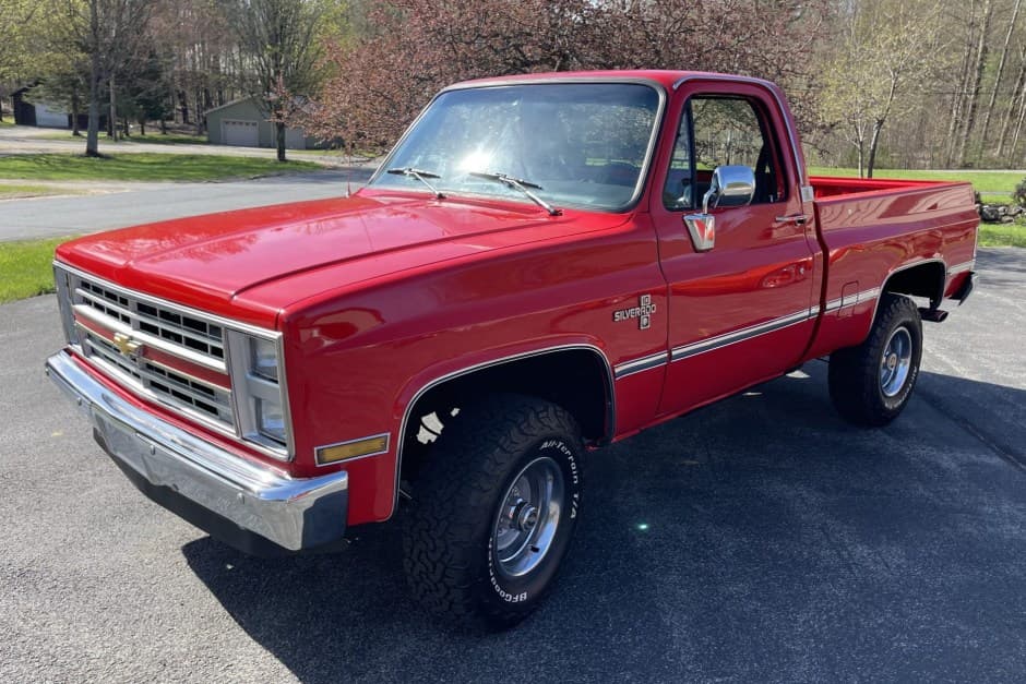 1987 Chevrolet C/K (1973-1991) sold for $32,000