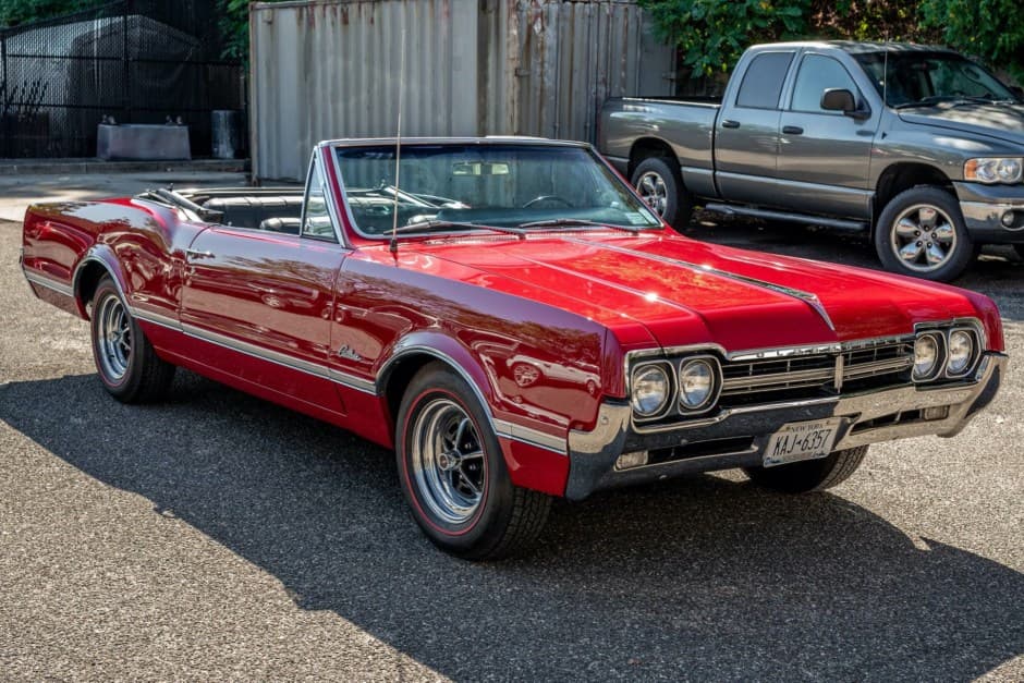 1966 Oldsmobile Cutlass sold for $33,000