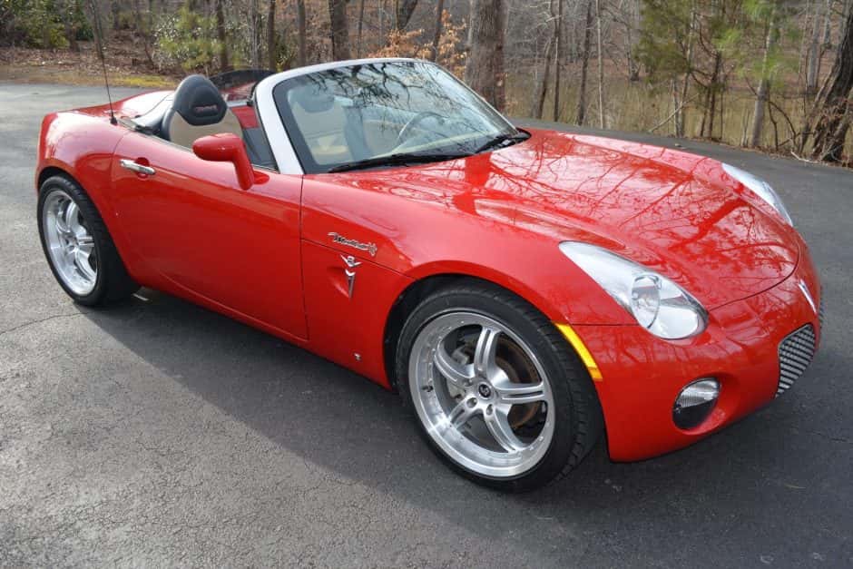2006 Pontiac Solstice sold for $28,000