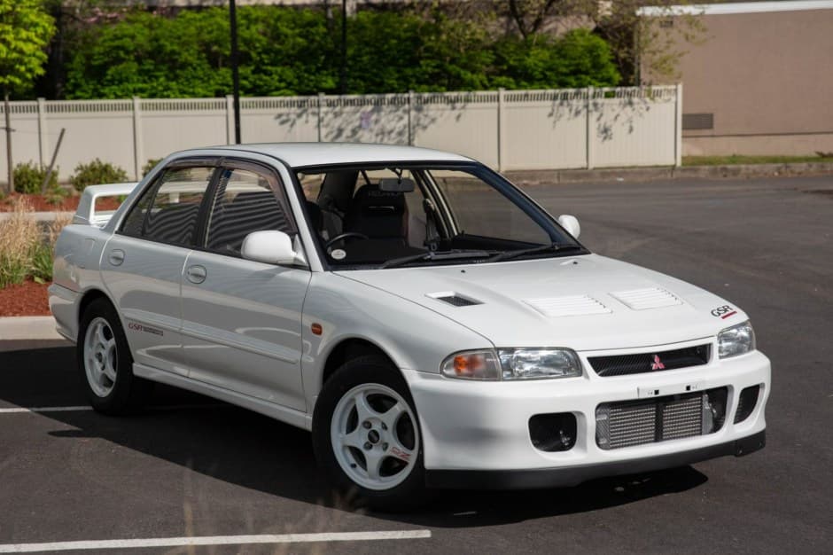 1994 Mitsubishi Lancer Evolution sold for $30,250