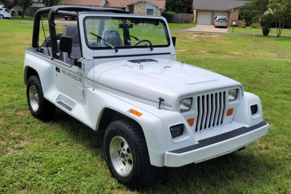 1994 Jeep Wrangler YJ (1987-1995) sold for $15,313
