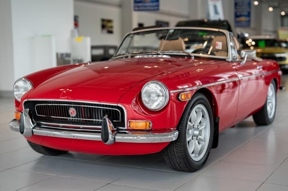 1972 MG MGB sold for $21,500