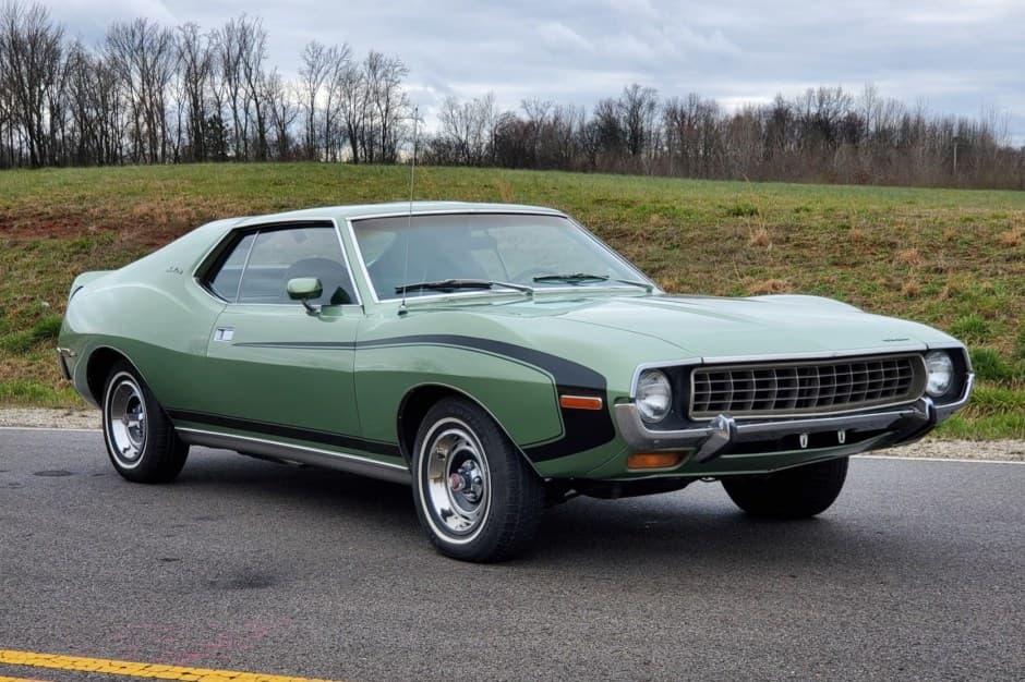1972 AMC Javelin sold for $12,751