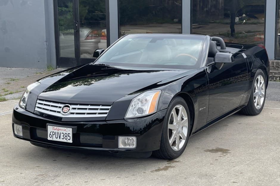 2004 Cadillac XLR sold for $20,500