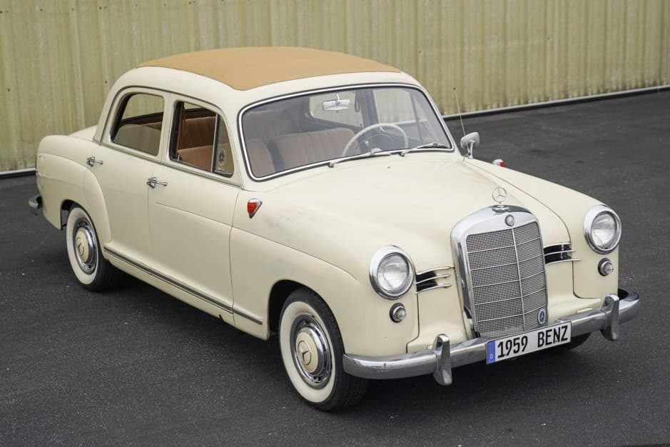1959 Mercedes-Benz Ponton sold for $16,250