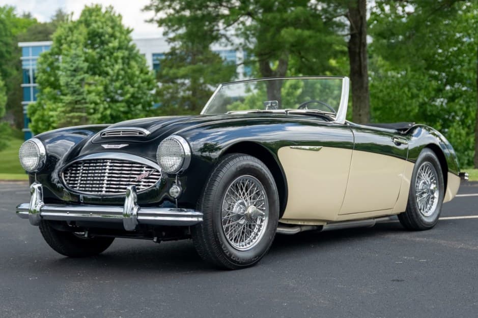 1960 Austin-Healey 3000 sold for $42,250