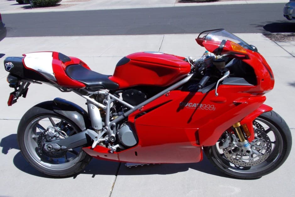2004 Ducati 999 sold for $7,700