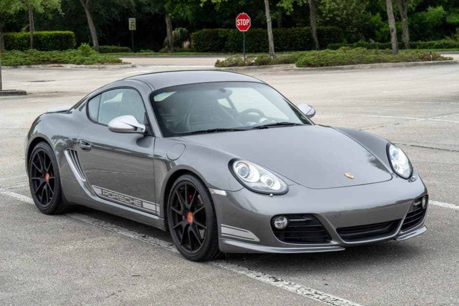 2012 Porsche 987 Cayman sold for $60,000
