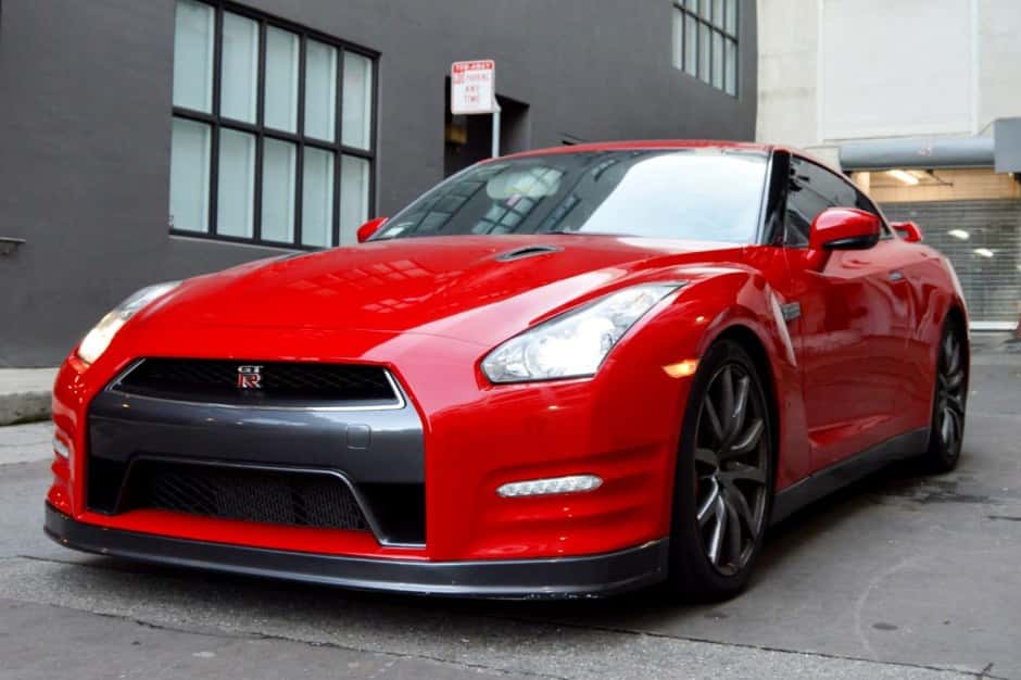 2012 Nissan GT-R R35 sold for $60,000