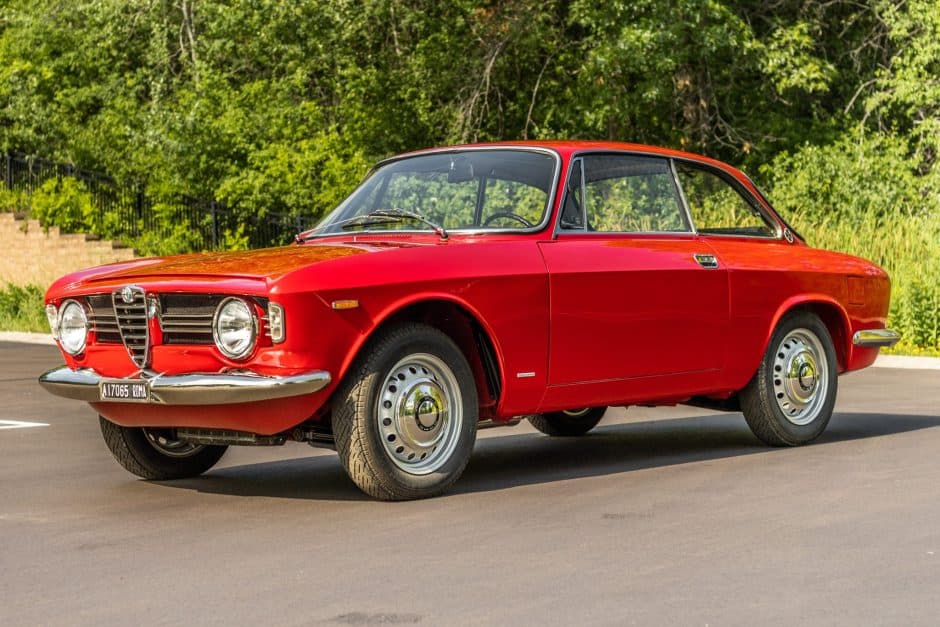1967 Alfa Romeo 105/115 Series Coupe sold for $40,500