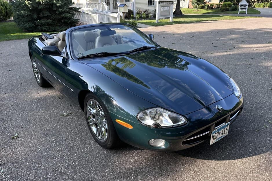 2002 Jaguar XK8 sold for $9,000