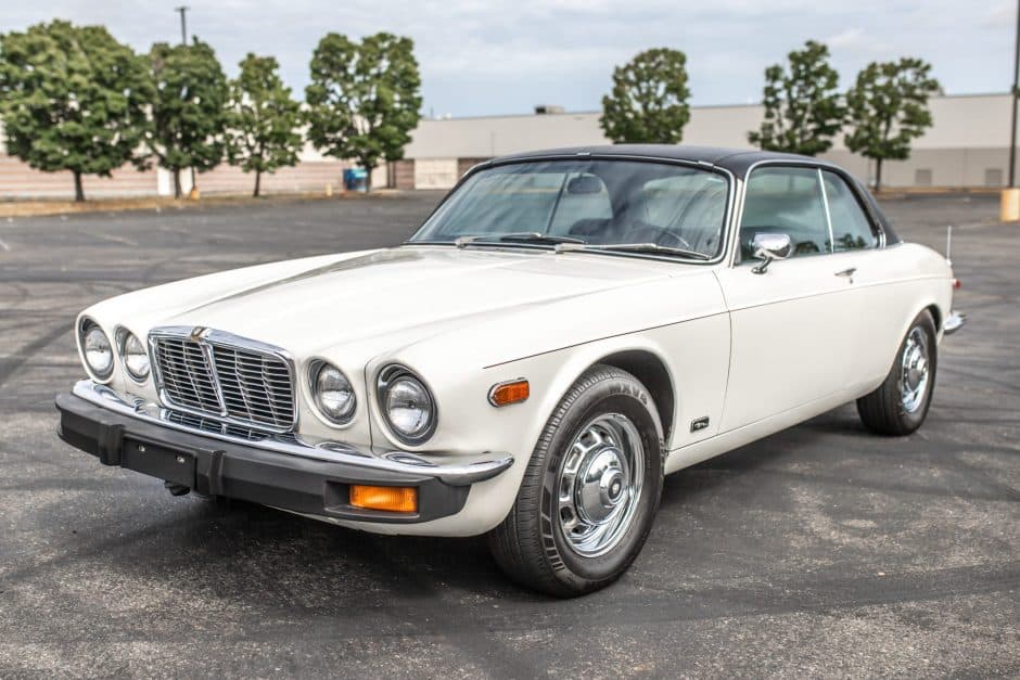 1976 Jaguar XJ Coupe (1975-1978) sold for $27,000