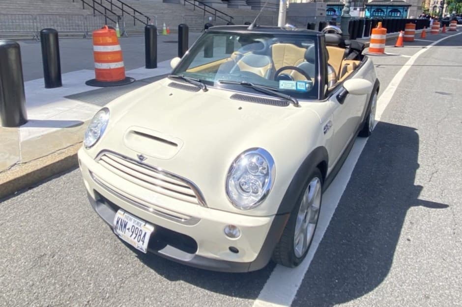 2007 Mini R52 Cooper Convertible sold for $5,700