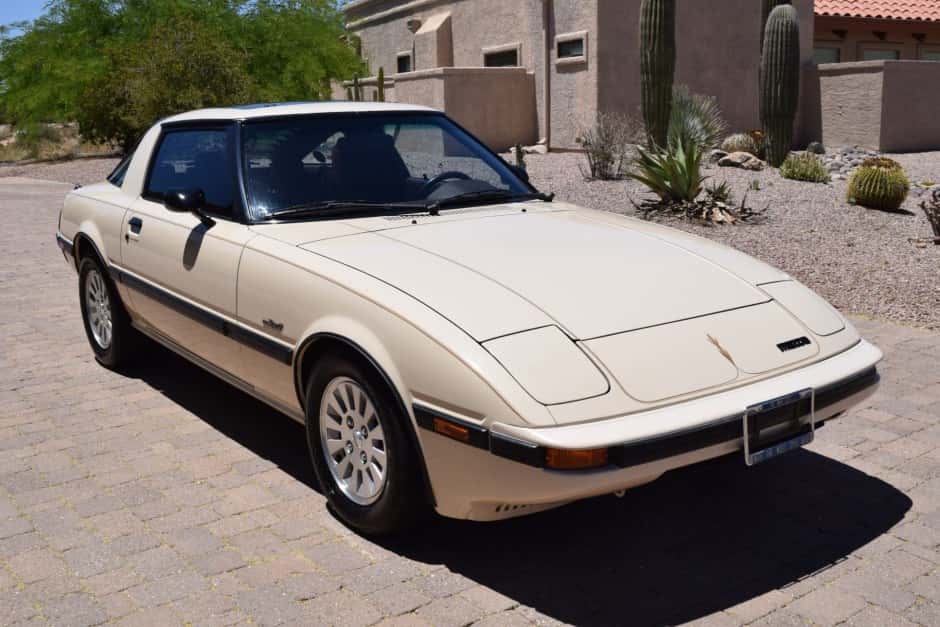 1984 Mazda RX-7 FB sold for $25,750